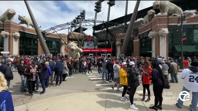 Tigers fans celebrate home opener in Detroit