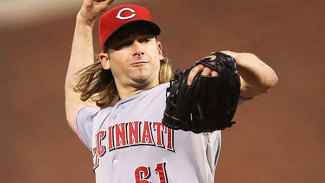 Arroyo pushes Reds past Giants