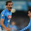 Napoli-Chievo 2-0: Gabbiadini e Hamsik non mollano la Juve