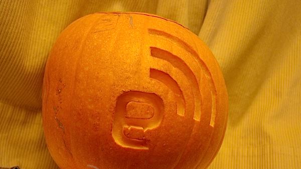 Engadget pumpkin