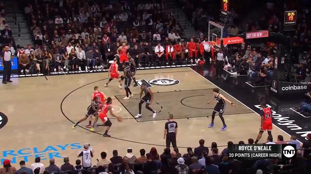 Ayo Dosunmu with a 2-pointer vs the Brooklyn Nets