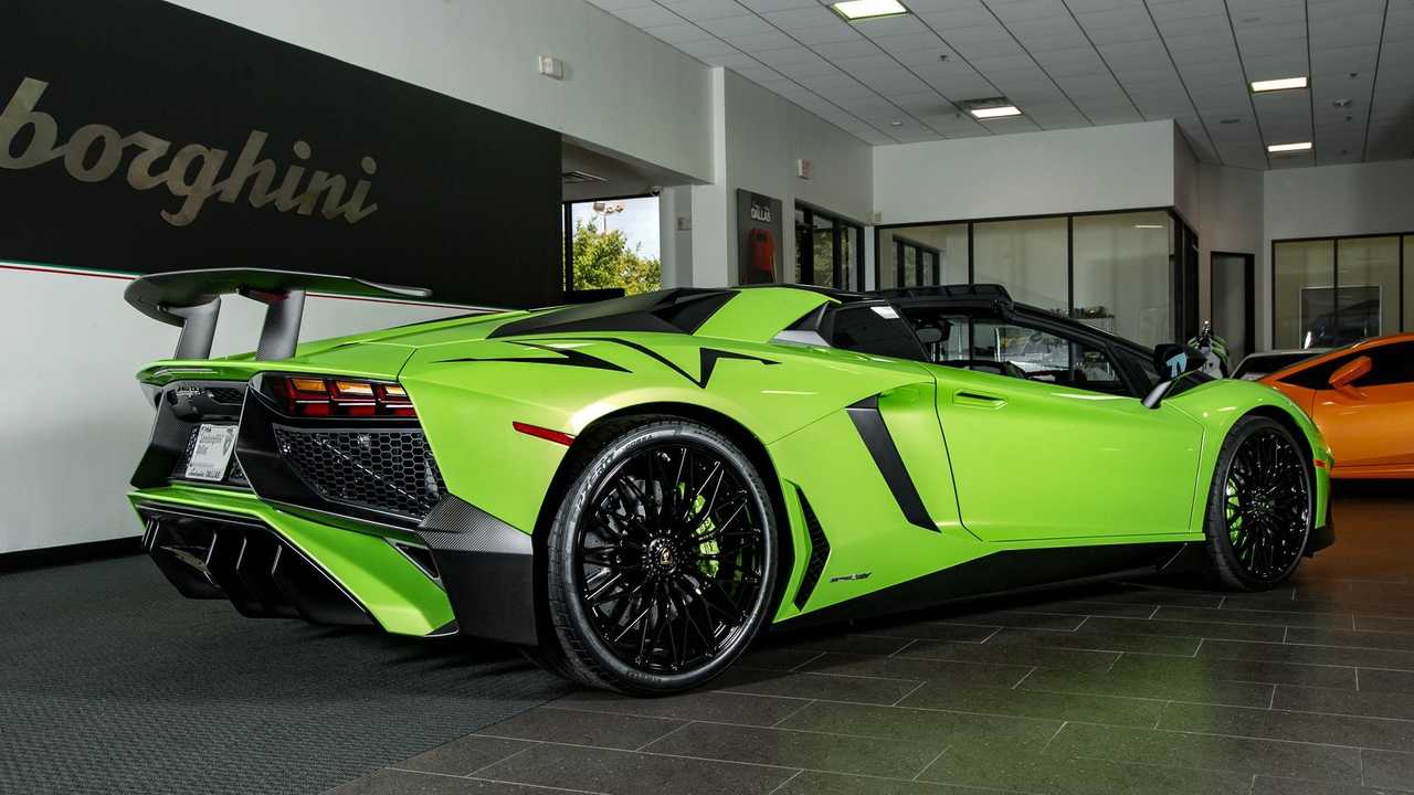 1 Of 500 Lamborghini Aventador Sv Roadster For Sale