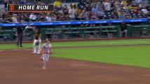 Chapman homer brings Giants within two of Pirates