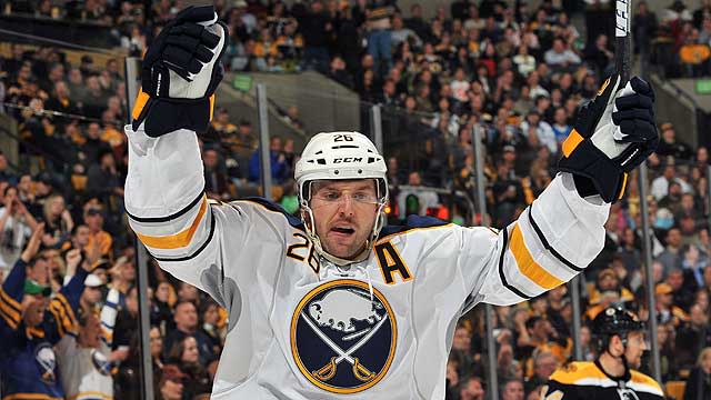 Can Vanek win scoring title?