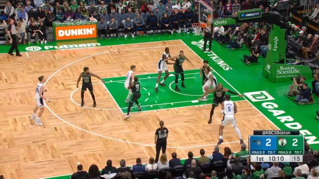 Markelle Fultz with an assist vs the Boston Celtics