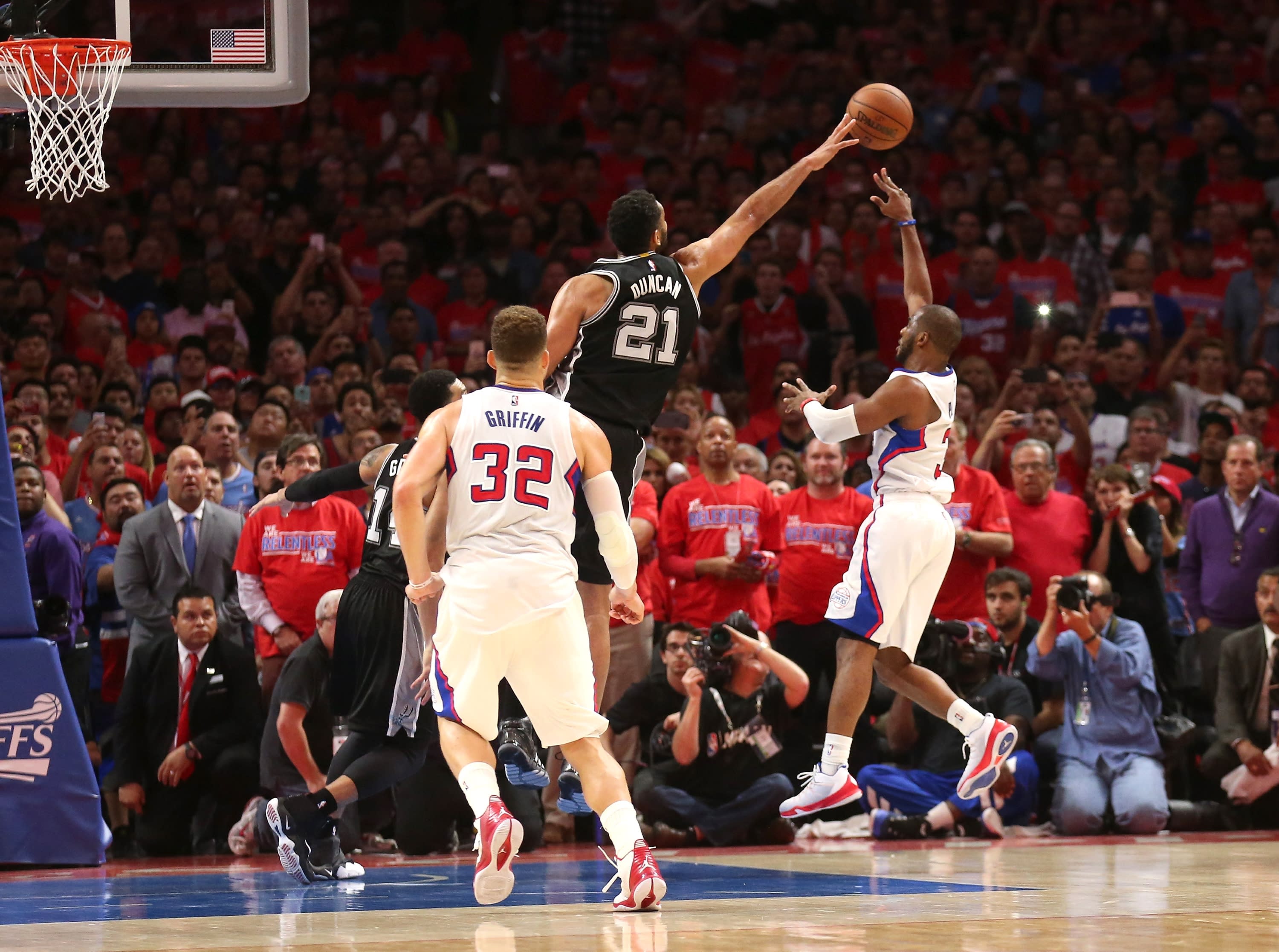 chris paul stats vs spurs