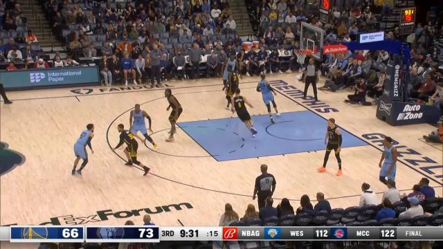 Tyus Jones with a 2-pointer vs the Golden State Warriors