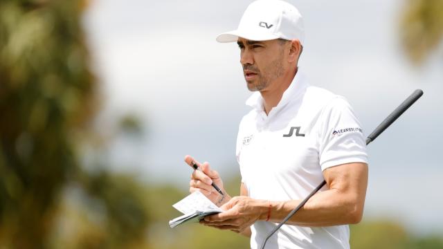 Camilo Villegas leads by two at Valero
