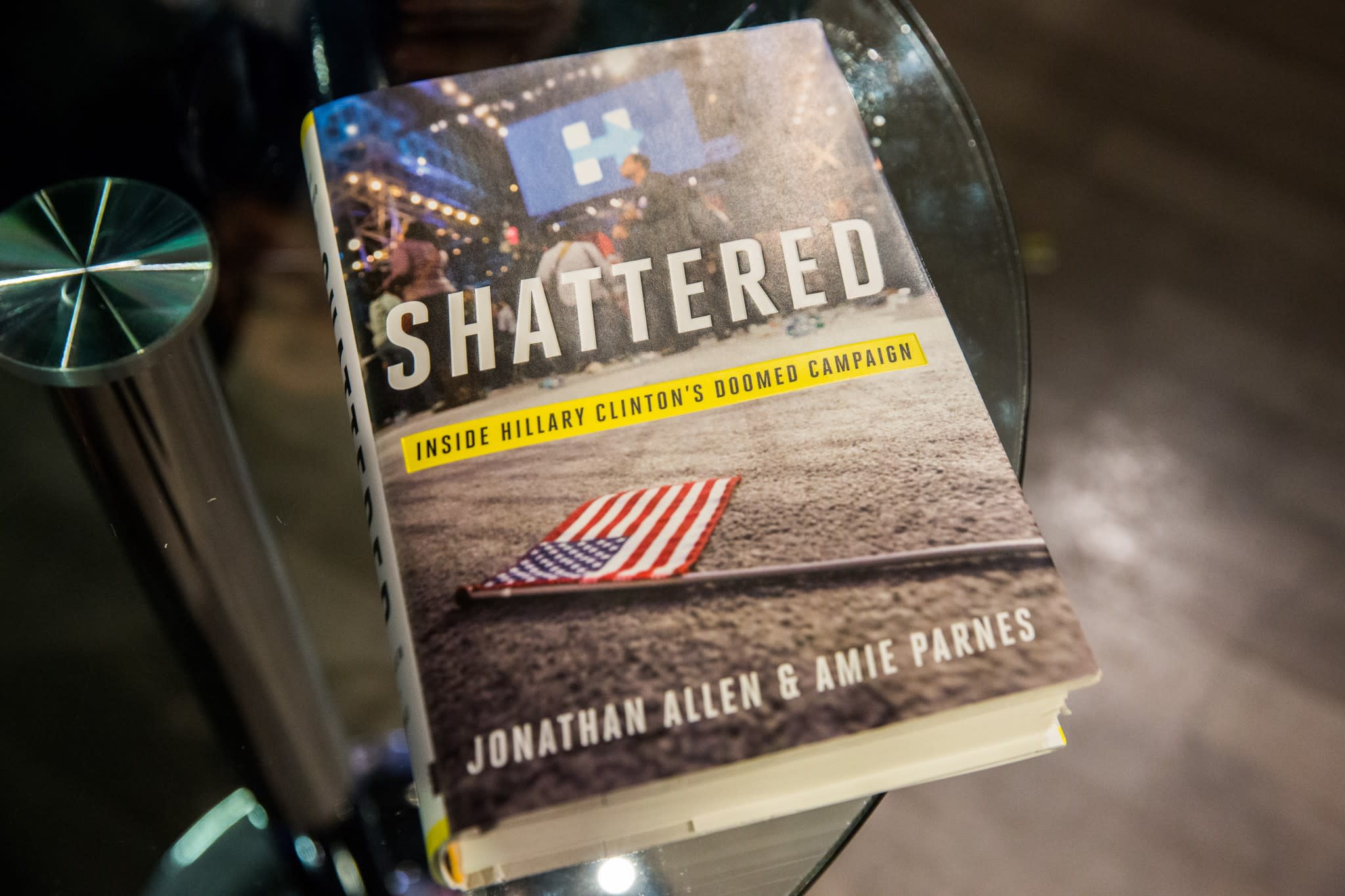 'Shattered: Inside Hillary Clinton’s Doomed Campaign' by Jonathan Allen and Amie Parnes. (Photo: Priscilla De Castro/Yahoo News)