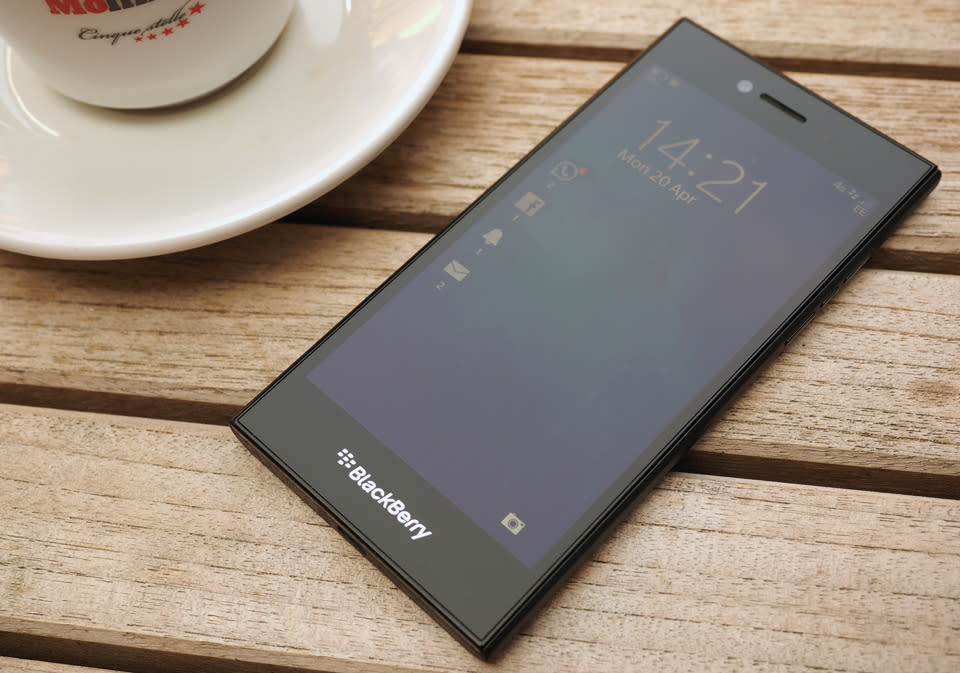 Blackberry Leap Review An Old Phone With A Fresh Face Engadget