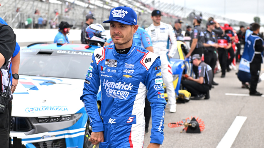 Yahoo Sports - Larson stayed in Indianapolis to run the rain-delayed Indy 500 as he was trying to be the fifth driver to run both the 500 and the 600 in the same