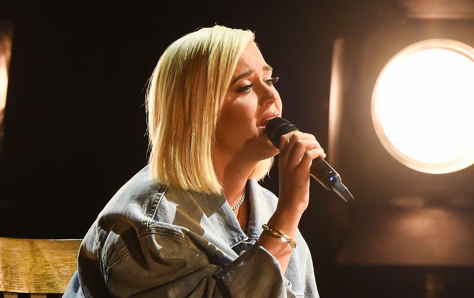 Katy Perry Gave Her First Postpartum Performance At The Amas And It Was So Emotional