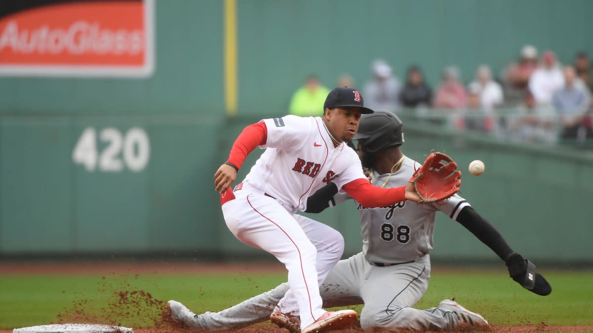 White Sox' Luis Robert Jr. plays lights out vs. Athletics – NBC Sports  Chicago