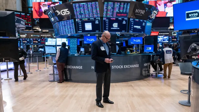 Stocks, US futures fall in countdown to Fed decision