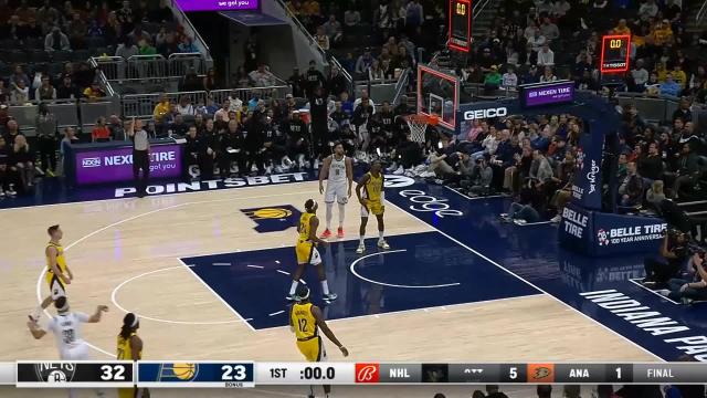 Seth Curry with a last basket of the period vs the Indiana Pacers