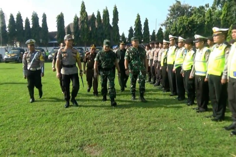 Polres Madiun  waspadai kemacetan di pintu  tol  Dumpil Exit