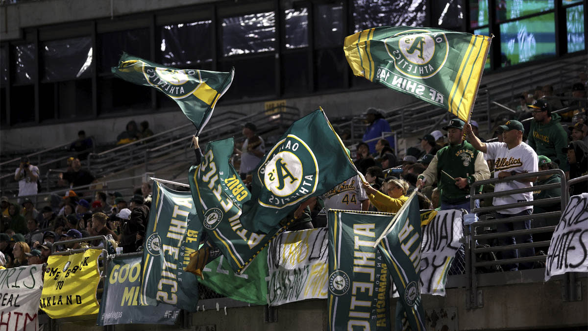 A's fans share mixed emotions with final Coliseum series underway