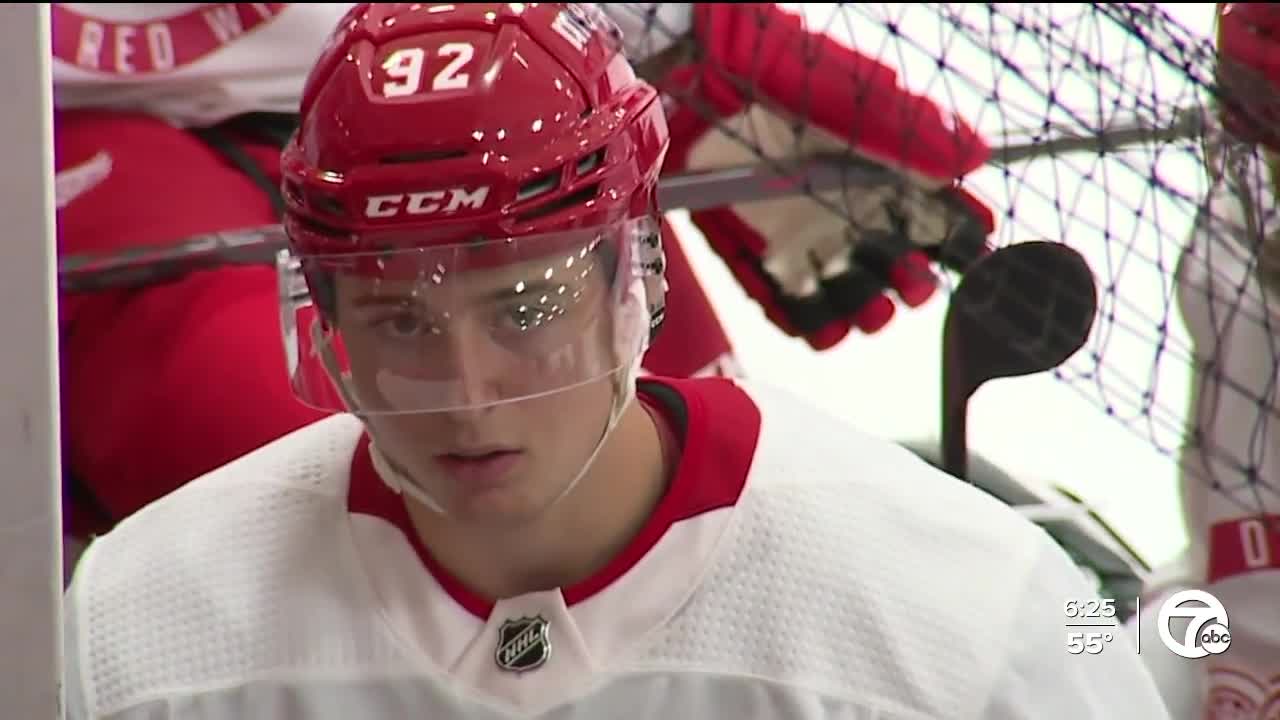 Red Wings 2022 top pick Marco Kasper makes NHL debut - ESPN