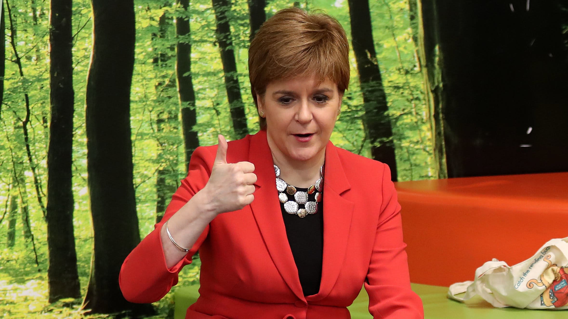 Nicola Sturgeon learns Baby Shark moves at children's ...