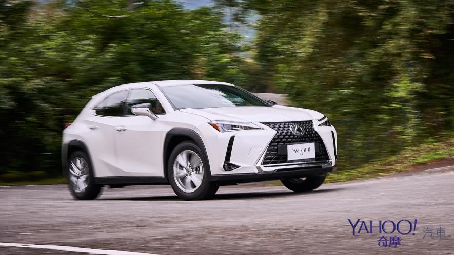 大腳踩下、更有勁！Lexus UX200山道試駕 - 16