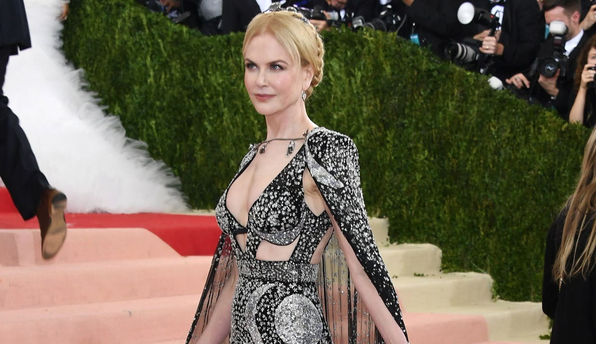 Nicole Kidman's cosmicchic Met Gala cape is spellbinding