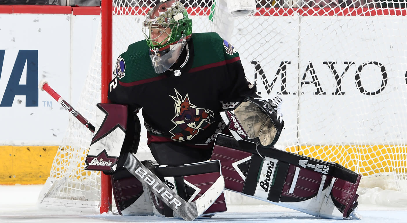 Coyotes' Antti Raanta leaves game with 