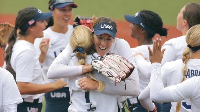 Team USA Softball Improves to 2-0, Mexico Men's Soccer Routs France | What You Missed