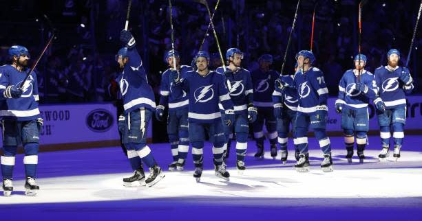 Hockey – NHL – Tampa Bay Lightning and New York Islanders advance to second round of play-offs