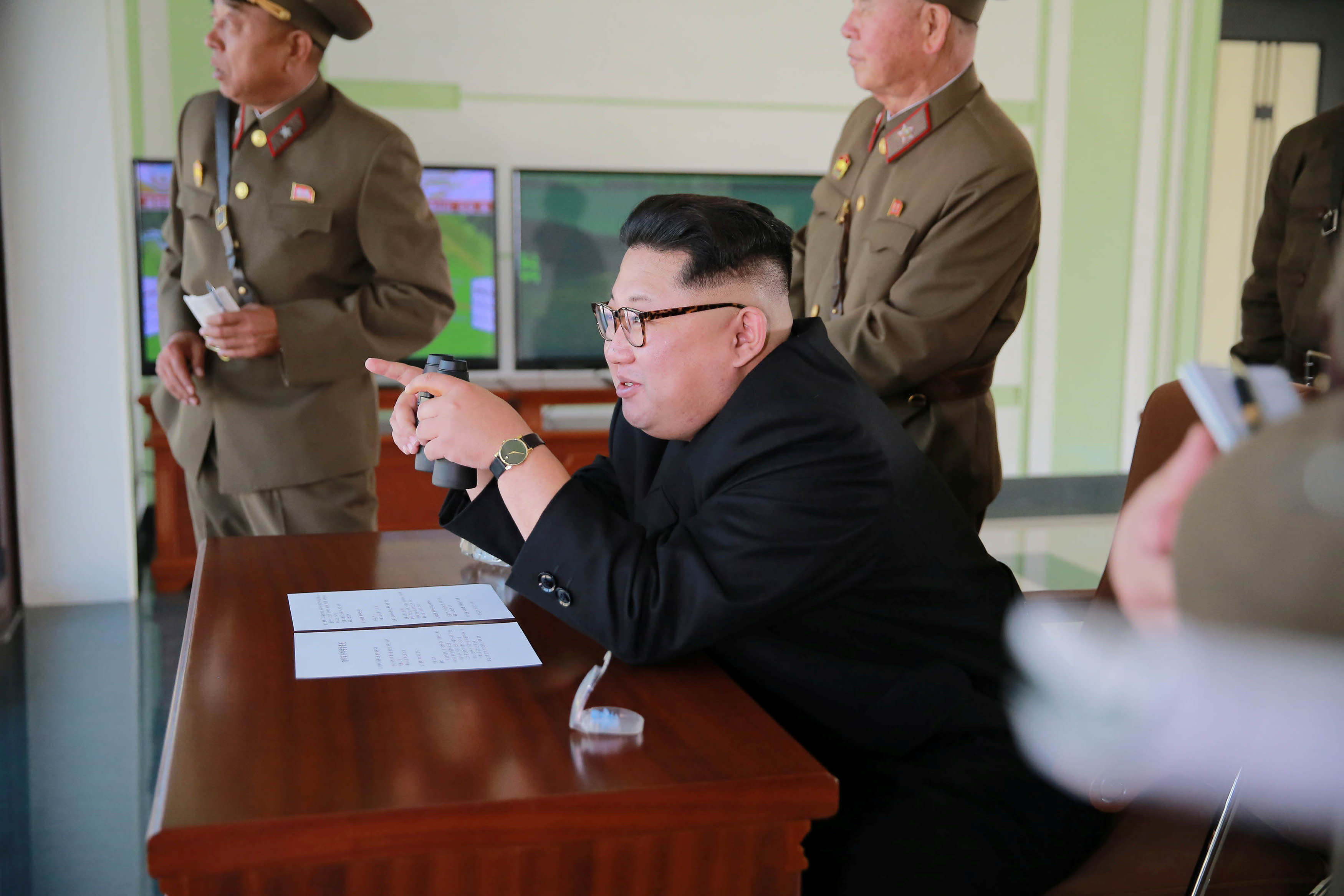 North Koreas Kim Wants Chinese To Stop Calling Him Fat 