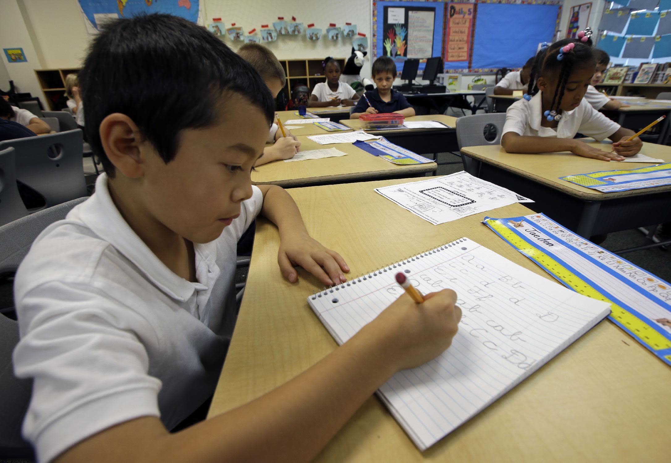 Should students learn cursive? Some states say yes