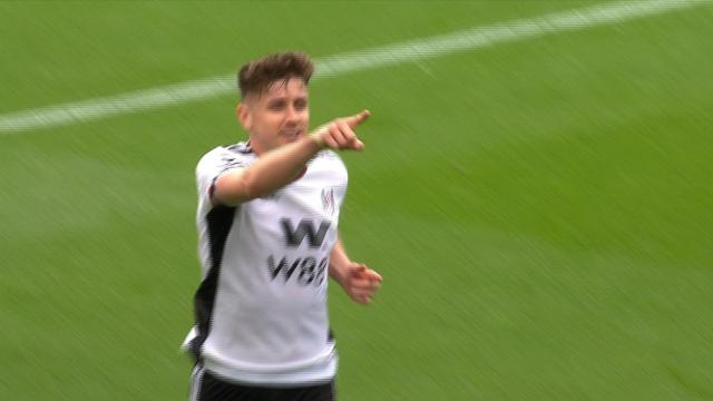 Cairney adds Fulham's third goal v. Leicester