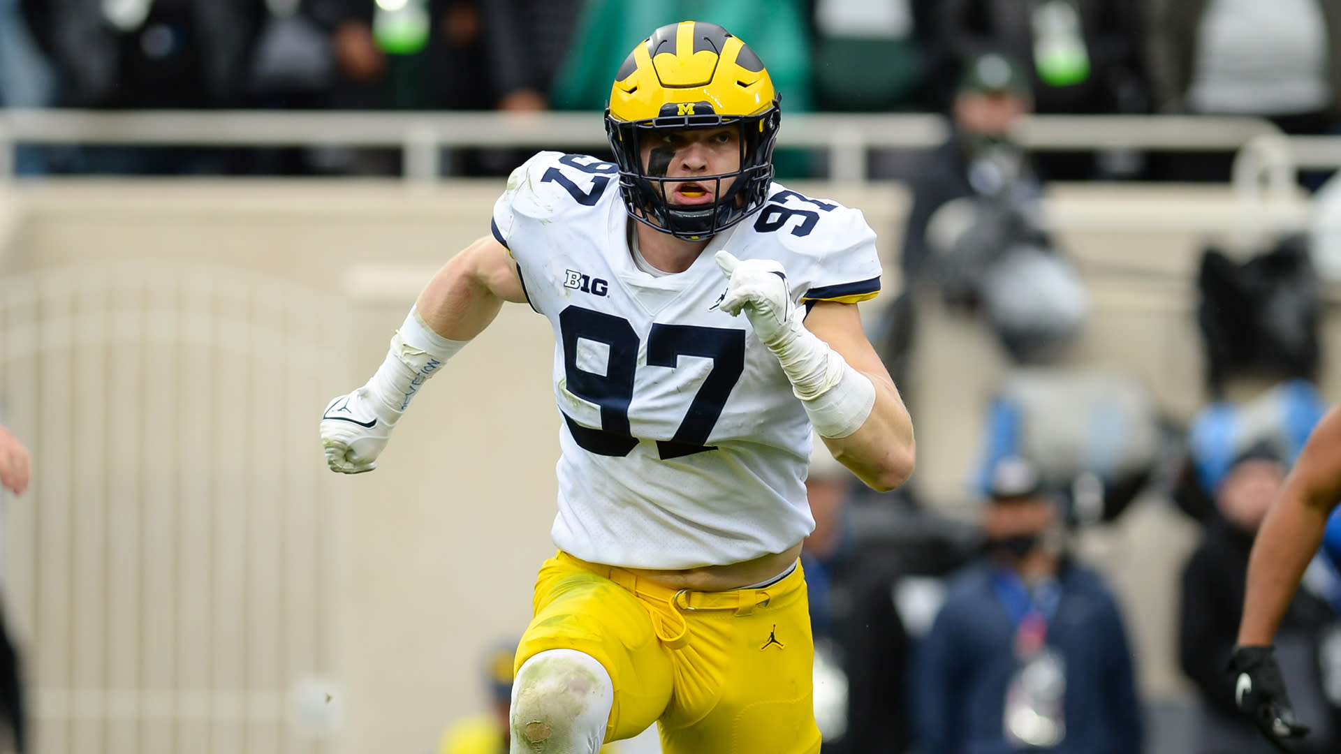 Detroit Lions Select DE Aidan Hutchinson With Second Overall Pick In 2022  NFL Draft