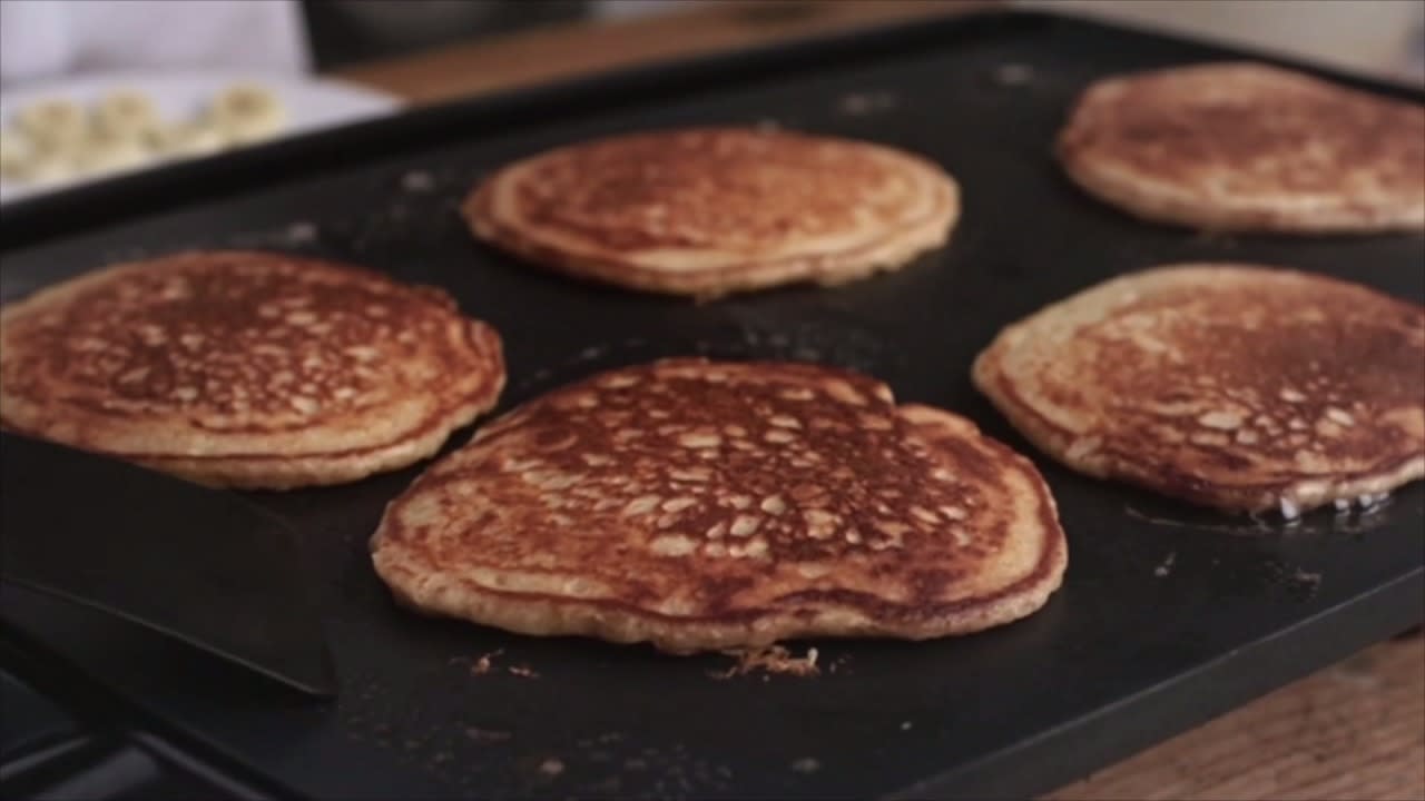 How to Release a Stuck Pancake from Your Skillet