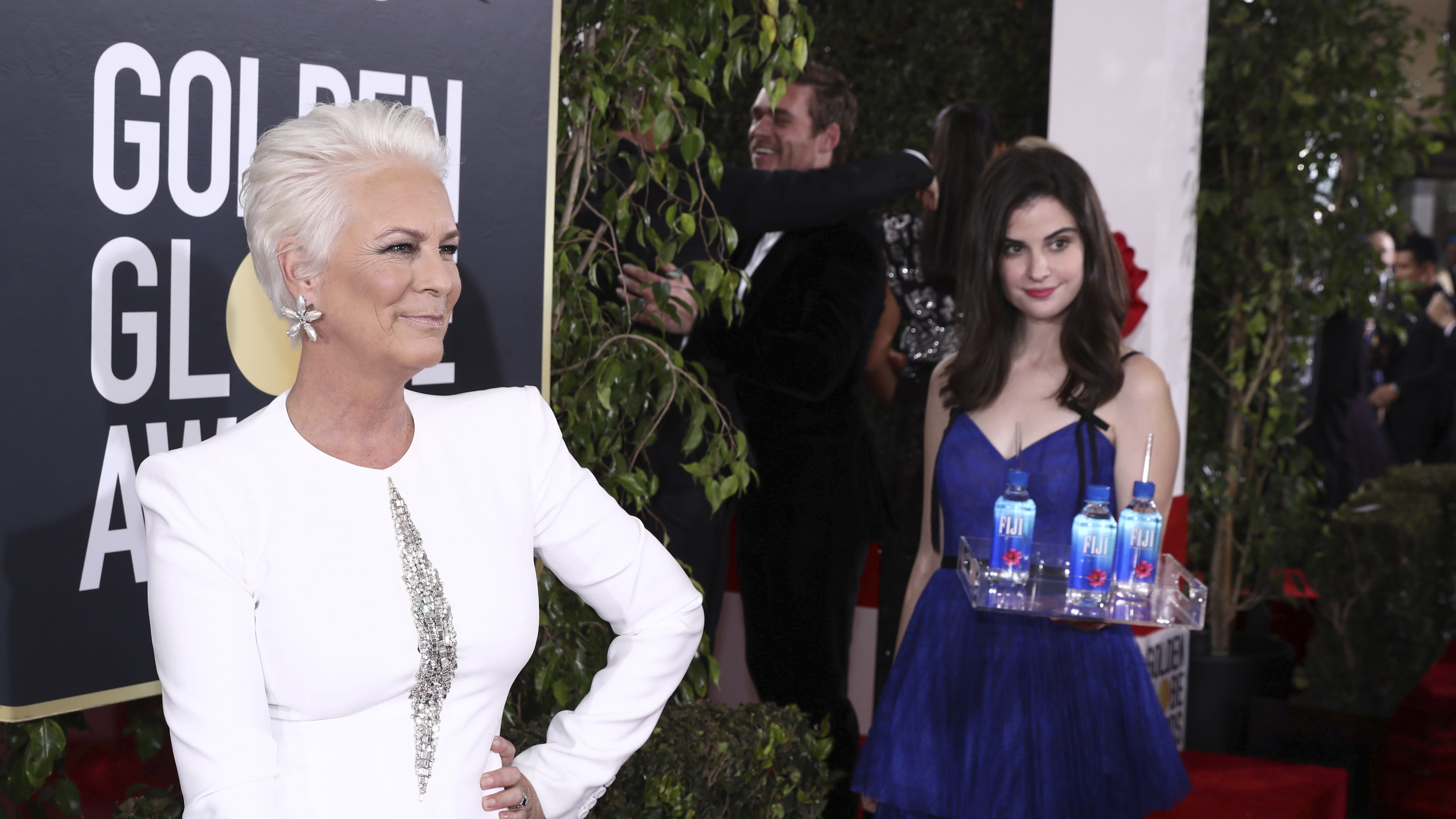 'Fiji Water Girl' steals the show on the Golden Globes red ...