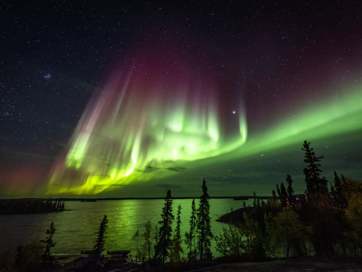 Look up! You might see the Northern Lights tonight Canada Today