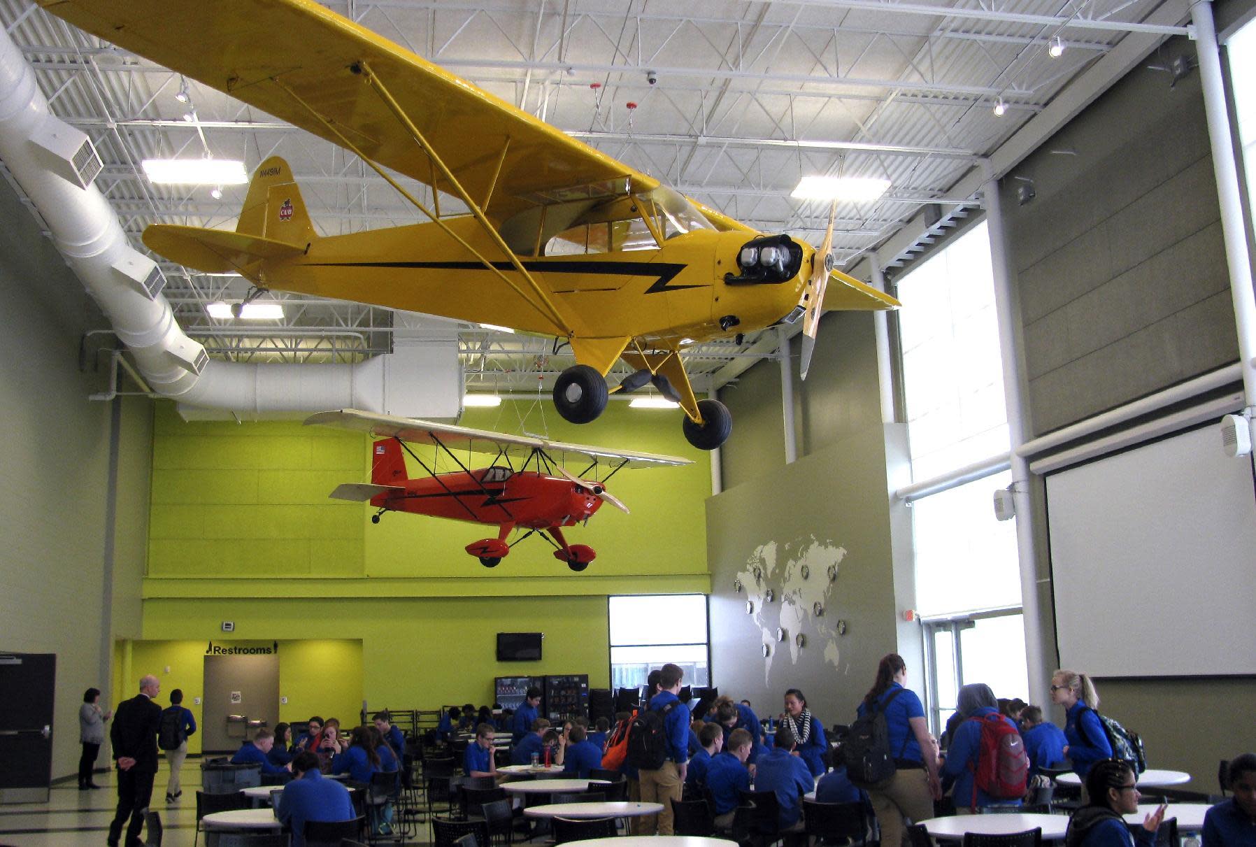 detroit city airport flight school