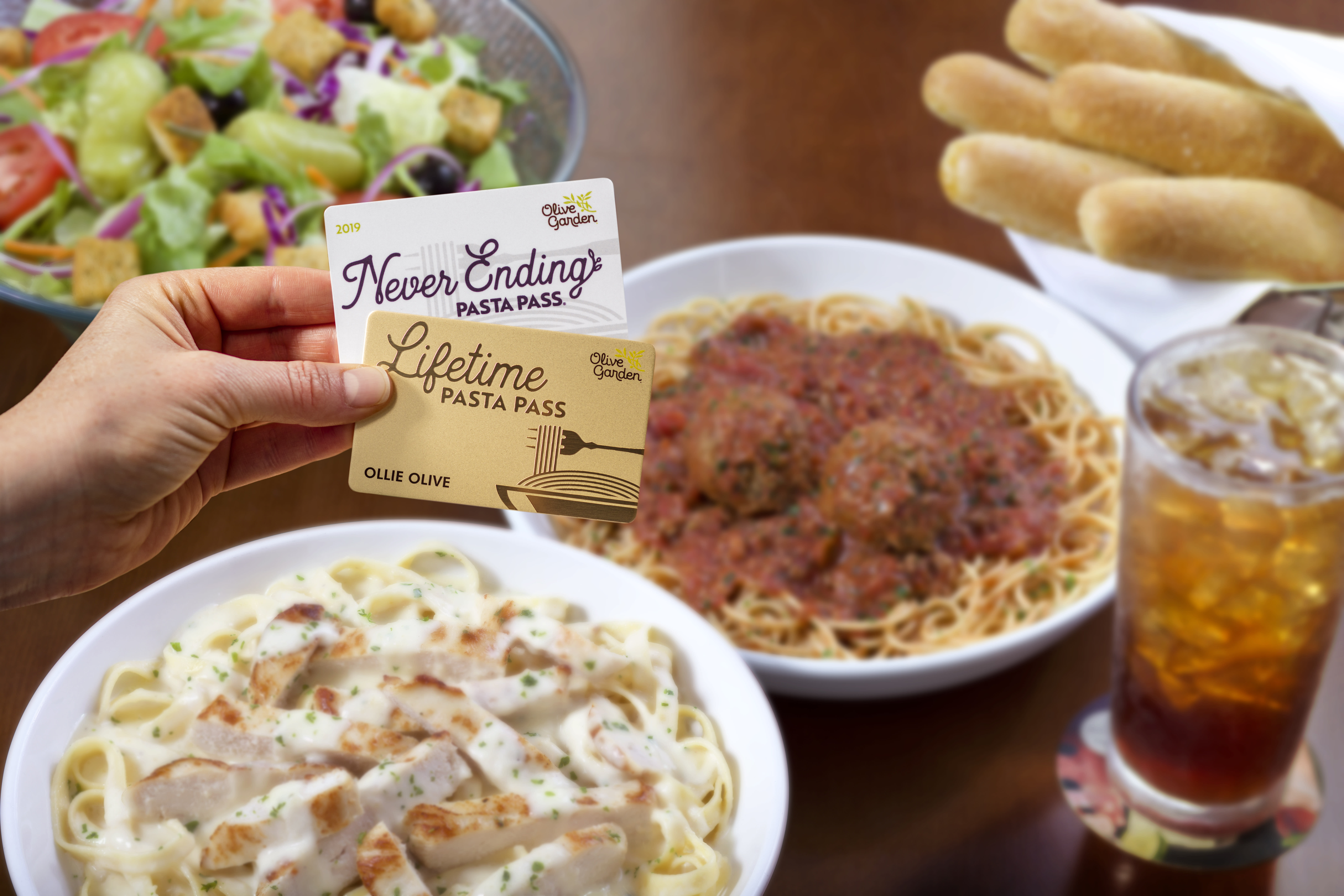 Olive Garden To Offer Lifetime Pasta Passes Unlimited Pasta Soup