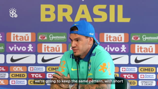 Ederson analyzes Brazil's possible strategy change with him at goal