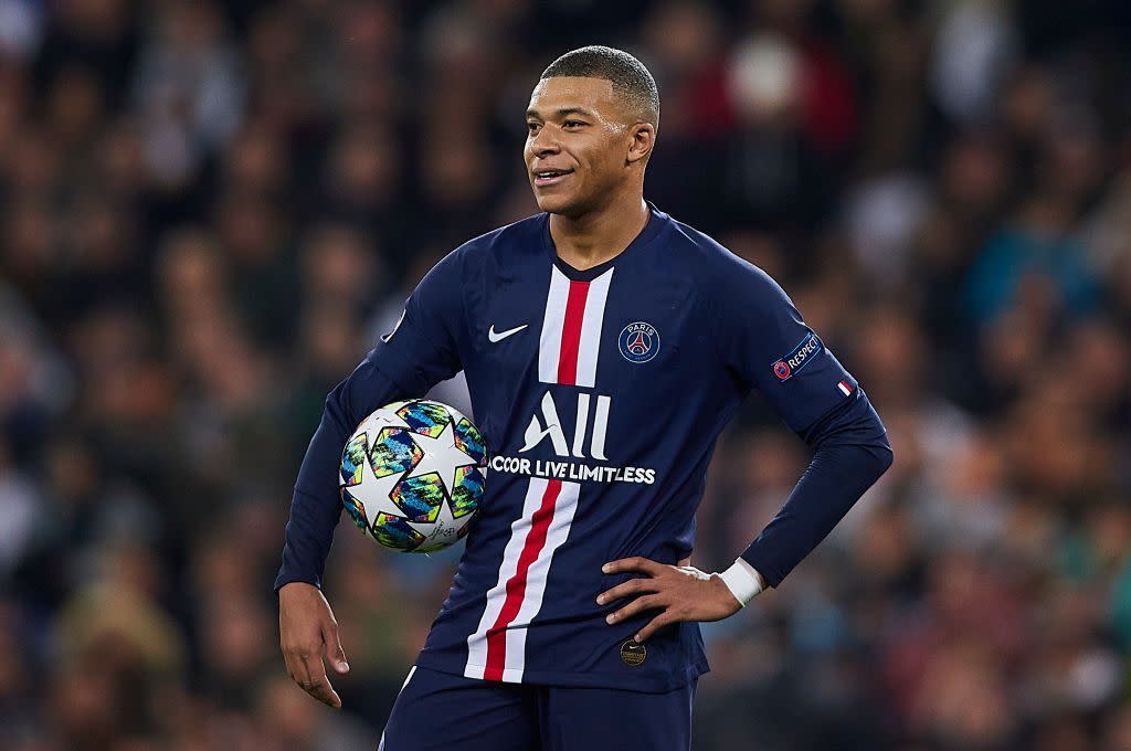 Kylian Mbappé revealed as the cover of FIFA 21