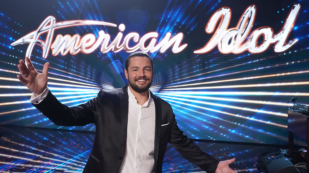 Country Singer Chayce Beckham Wins 'American Idol,' Is ...