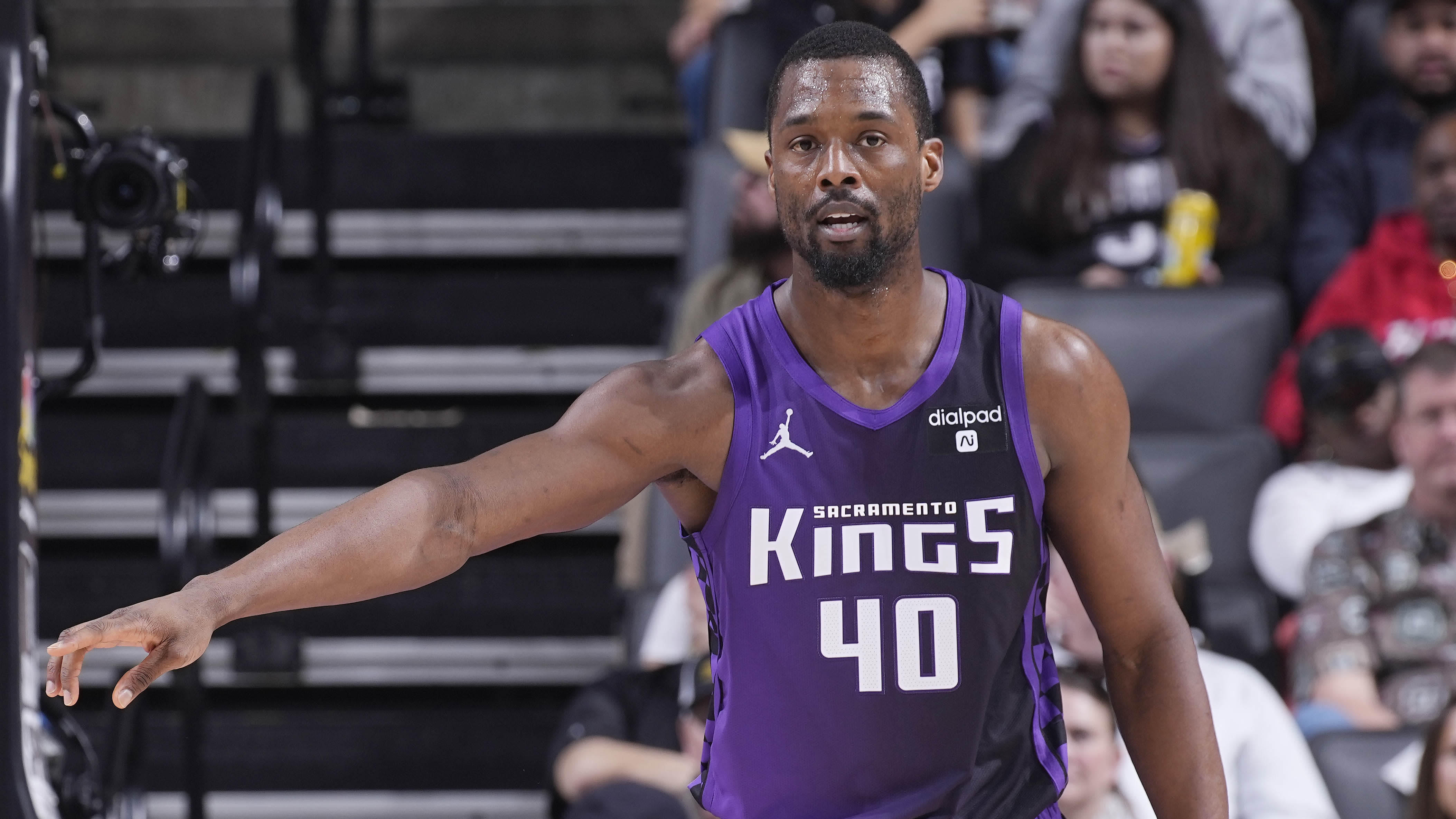 Kings' Barnes finalist for 2023-24 NBA Sportsmanship Award