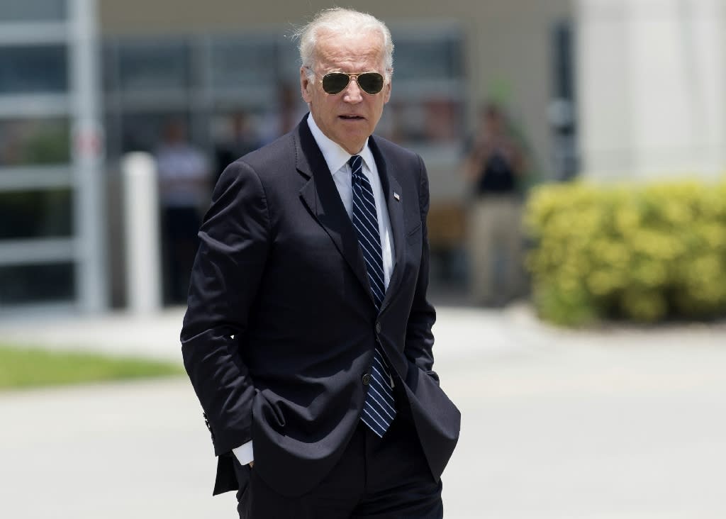 Biden Putting Jacket