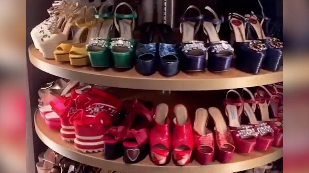 Fashion designer has outrageous closet with unbelievable ...