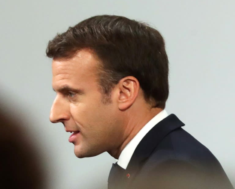 La popularit  de Macron augmente de deux  points  29 