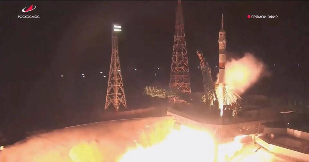 La nave espacial Soyuz de reemplazo de Rusia llega a la EEI para traer de vuelta a la tripulación del MS-22