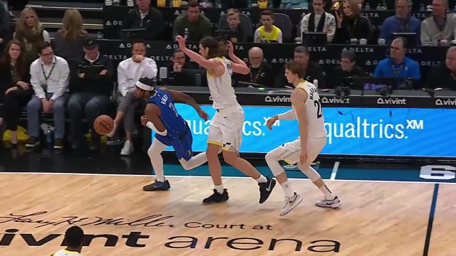 Jaden Hardy with a dunk vs the Utah Jazz