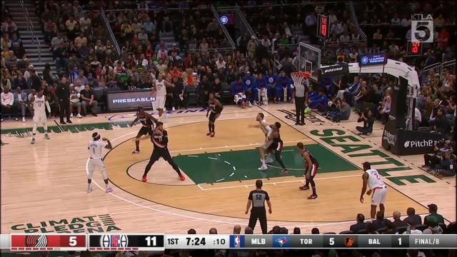 Ivica Zubac with a dunk vs the Portland Trail Blazers