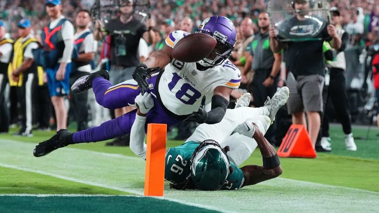 Justin Jefferson, Vikings lose fumble thanks to 'worst rule in