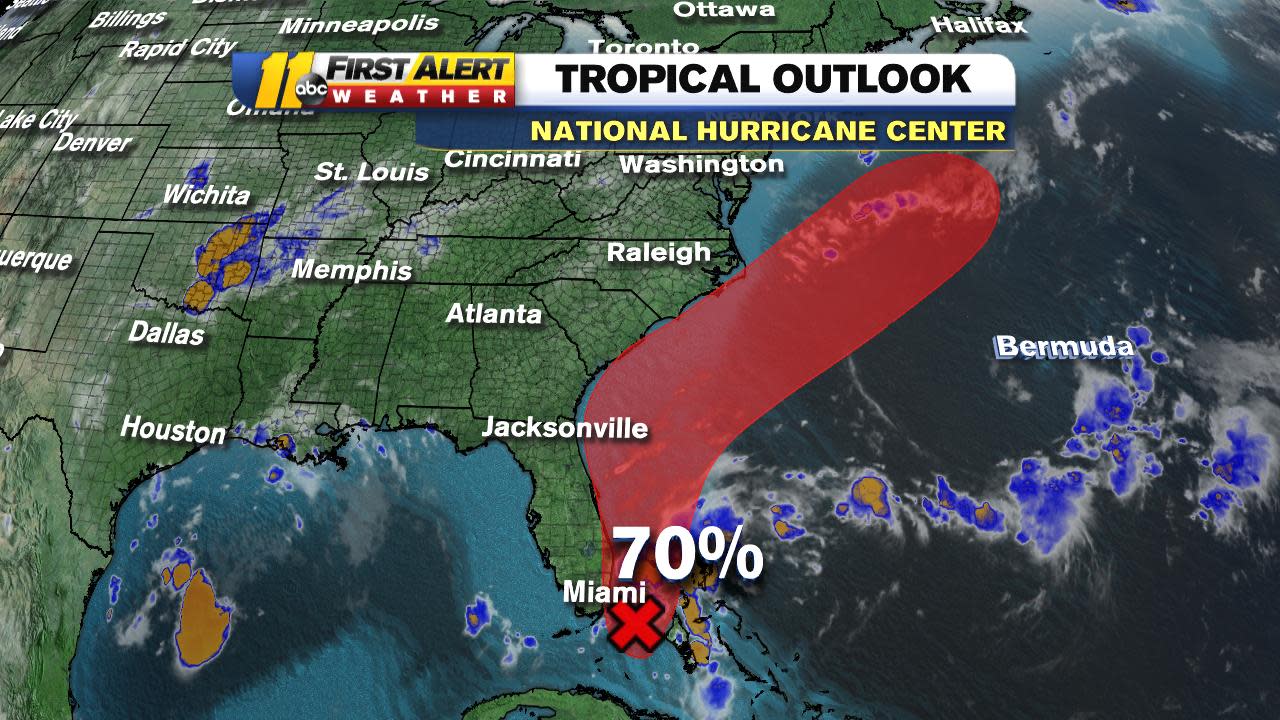 Storm off Florida coast has 70 percent chance of tropical