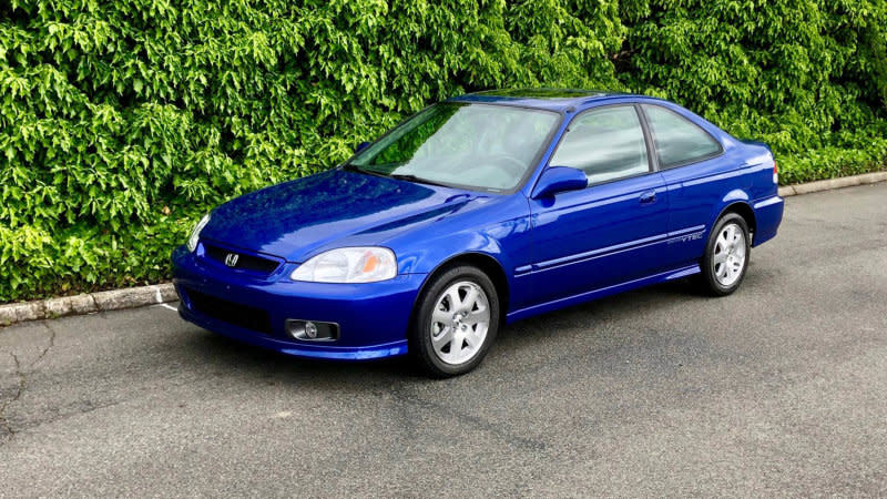 This 00 Honda Civic Si For Sale Has Only 5 600 Miles
